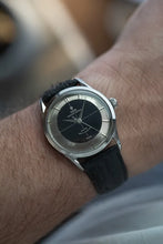 Load image into Gallery viewer, 1962 Tudor Tuxedo Stainless Steel 7967 - Tuxedo Dial
