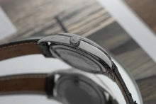 Load image into Gallery viewer, 1962 Tudor Tuxedo Stainless Steel 7967 - Tuxedo Dial
