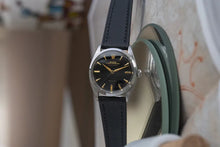 Load image into Gallery viewer, 1963 Rolex 5500 - Gilt Black Dial + Gold Markers / Hands - Explorer Dial
