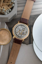 Load image into Gallery viewer, 1964 IWC Calibre 89 - 18k Gold - Shark Fin fancy lugs
