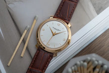 Load image into Gallery viewer, 1964 IWC Calibre 89 - 18k Gold - Shark Fin fancy lugs
