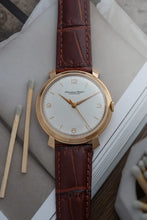 Load image into Gallery viewer, 1964 IWC Calibre 89 - 18k Gold - Shark Fin fancy lugs

