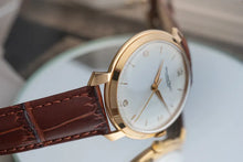 Load image into Gallery viewer, 1964 IWC Calibre 89 - 18k Gold - Shark Fin fancy lugs
