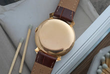 Load image into Gallery viewer, 1964 IWC Calibre 89 - 18k Gold - Shark Fin fancy lugs

