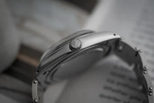 Load image into Gallery viewer, 1965 Rolex Oysterdate Stainless Steel - Stunning Glossy Gilt black dial
