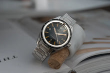 Load image into Gallery viewer, 1966 Omega Seamaster 300 - 165.014 - Stunning Example!
