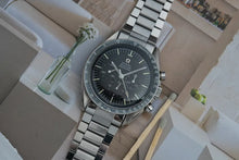 Load image into Gallery viewer, 1966 Omega Speedmaster 105012 - Dot over 90 DON Bezel - Stunning patina!
