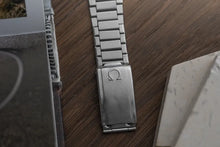 Load image into Gallery viewer, 1966 Omega Speedmaster 105012 with 1039 Bracelet - DOT over 90 - Patina
