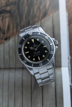 Load image into Gallery viewer, 1966 Tudor 7928 Submariner Stainless Steel - Chapter Ring Gilt dial - VI Error
