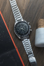 Load image into Gallery viewer, 1969 Omega Speedmaster 145022 69- Dot Close To 70 Bezel
