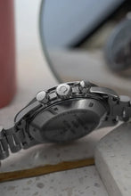 Load image into Gallery viewer, 1969 Omega Speedmaster 145022 69- Dot Close To 70 Bezel – Straight Writing
