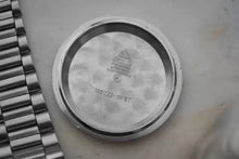 Load image into Gallery viewer, 1969 Omega Speedmaster 145022 69- Dot Close To 70 Bezel - Straight Writing
