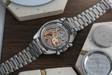 Load image into Gallery viewer, 1969 Omega Speedmaster 145022 69- Dot Close To 70 Bezel - Straight Writing
