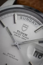 Load image into Gallery viewer, 1969 Tudor Oyster Prince Day Date 7017 - 7017/0 - Stunning SilverDial - Serviced
