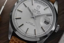 Load image into Gallery viewer, 1969 Tudor Oyster Prince Day Date 7017 - 7017/0 - Stunning SilverDial - Serviced
