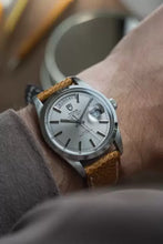 Load image into Gallery viewer, 1969 Tudor Oyster Prince Day Date 7017 - 7017/0 - Stunning SilverDial - Serviced
