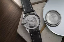 Load image into Gallery viewer, 1969 Tudor Oyster Prince Day Date 7017 - 7017/0 - Stunning Black Dial - Serviced
