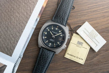 Load image into Gallery viewer, 1969 Vintage IWC Aquaracer 816 with booklets - Razor sharp Unpolished
