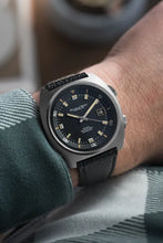 Load image into Gallery viewer, 1969 Vintage IWC Aquaracer 816 with booklets - Razor sharp Unpolished
