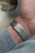 Load image into Gallery viewer, 1970 Rolex GMT Master Stainless 1675 Pepsi Bezel
