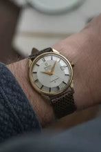 Load image into Gallery viewer, 1970 mega Seamaster Constellation 168005 Gold Capped 750 Calibre - Pie Pan Dial
