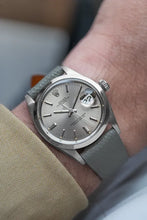 Load image into Gallery viewer, 1970 Rolex Date 1500 – Serviced! – Superb Slate Grey Dial
