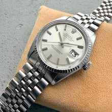 Load image into Gallery viewer, 1971 Rolex Datejust Jubilee Bracelet 1601 - Silver dial
