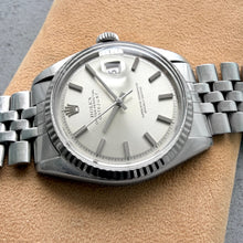 Load image into Gallery viewer, 1971 Rolex Datejust Jubilee Bracelet 1601 - Silver dial
