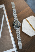 Load image into Gallery viewer, 1971 Tudor Snowflake 7021 Submariner Stainless Steel - Orange Patina
