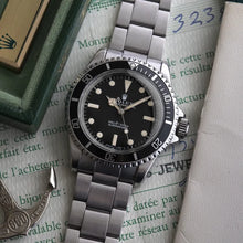 Load image into Gallery viewer, 1973 Rolex 5513 Submariner Stainless Steel - Box + Papers + Anchor
