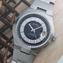 Load image into Gallery viewer, 1976 Tudor Prince Date Chrono Time Stainless Steel 9121/0 - Blue Dial and bezel

