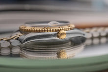 Load image into Gallery viewer, 1978 Rolex Thunderbird Datejust 1625 Jubilee - Razor sharp bezel
