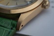 Load image into Gallery viewer, 1980 Rolex Date 18k Gold 1500 - Serviced
