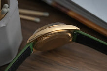 Load image into Gallery viewer, 1980 Rolex Date 18k Gold 1500 - Serviced
