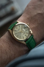 Load image into Gallery viewer, 1980 Rolex Date 18k Gold 1500 - Serviced
