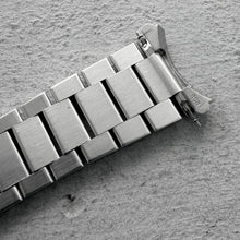 Load image into Gallery viewer, 1980s Original Omega 1450 Bracelet Band 808 Endlink Speedmaster Holy Grail
