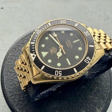 Load image into Gallery viewer, 1980s Tag Heuer 980.022 1000 Professional Box and booklets - Wolf of Wall Street
