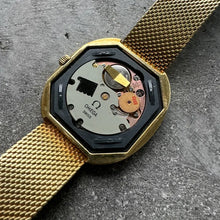 Load image into Gallery viewer, 1986 Omega Constellation 18k Solid Yellow Gold BA 391.8605 – 73.25 grams+ Papers
