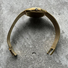 Load image into Gallery viewer, 1986 Omega Constellation 18k Solid Yellow Gold BA 391.8605 – 73.25 grams+ Papers
