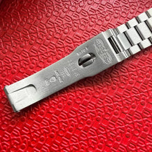 Load image into Gallery viewer, 1990 Rolex President Solid Gold 69069 Factory diamond dial + Ruby Diamond Bezel
