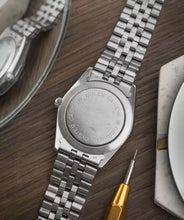 Load image into Gallery viewer, 1992 Tudor Prince Oyster Date 74010 Silver Dial Automatic – Serviced
