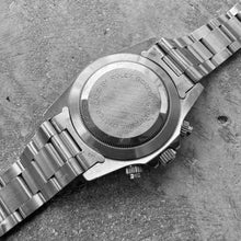 Load image into Gallery viewer, 1993 Tudor Oysterdate Big Block Chronograph 79170 – Serviced – Box + Papers
