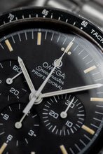 Load image into Gallery viewer, 1995 Omega Speedmaster 3592.50 1479 812 bracelet and 863 movement -Box + Papers
