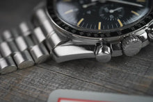 Load image into Gallery viewer, 1995 Omega Speedmaster 3592.50 1479 812 bracelet and 863 movement -Box + Papers
