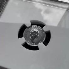 Load image into Gallery viewer, 1997 Canada Platinum 1/20th Mapleleaf NGC MS 68
