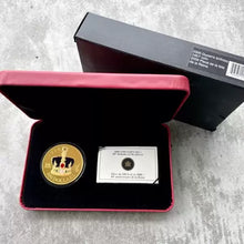 Load image into Gallery viewer, 2006 Queen 80th Birthday $300 Canada 14KT Gold Coin -Complete Set - Low Mintage
