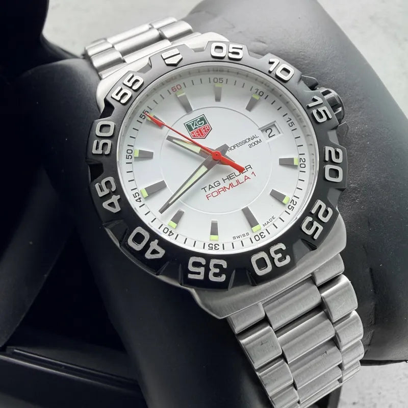 2009 Tag Heuer Formula 1 dial WAH1111 - Box + Papers - Unworn!