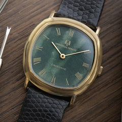 34mm Vintage Universal Geneve Gold Unisonic 151100 - Green dial