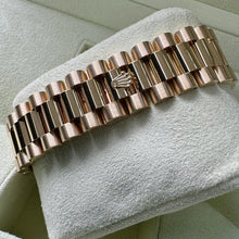 Load image into Gallery viewer, 36mm President Gold 118348 Box - Factory Diamond Bezel and Diamond Dial
