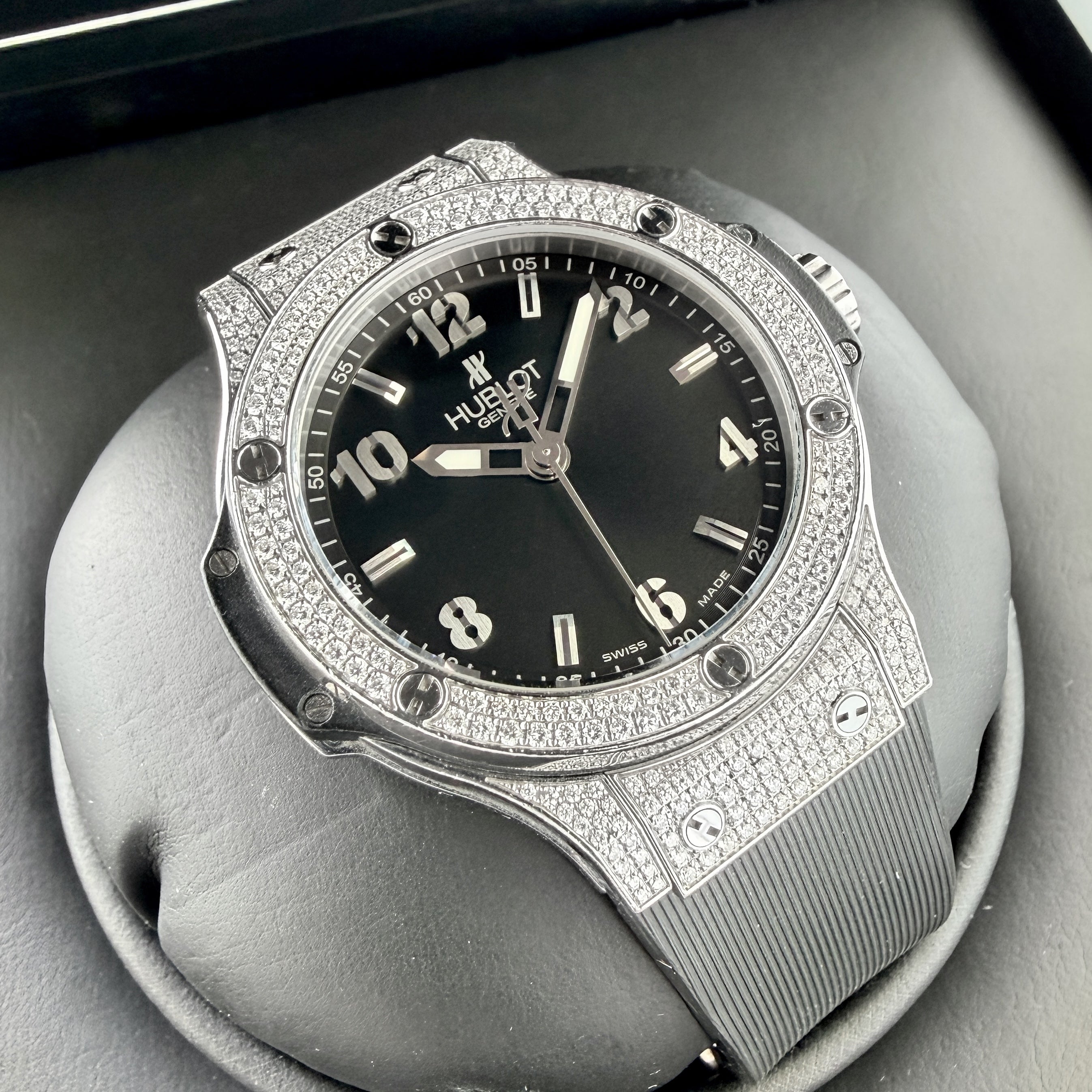 38mm Hublot Big Bang Diamond Set  361.SX.1270.RX.1704– Box + Papers